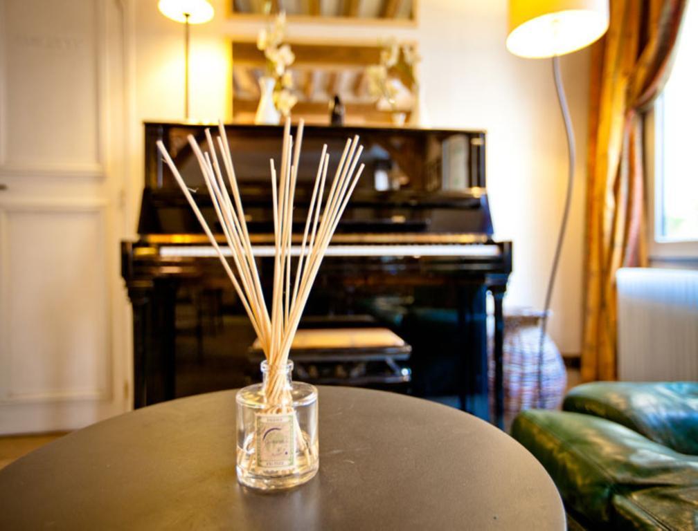 Hotel De La Tulipe Paryż Zewnętrze zdjęcie