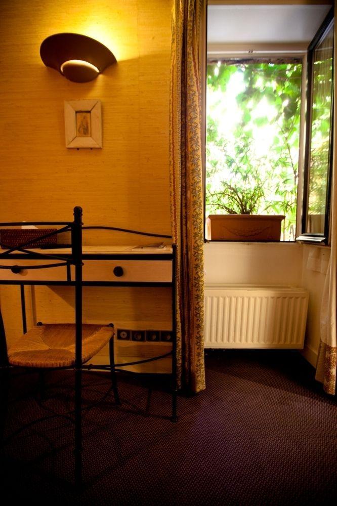 Hotel De La Tulipe Paryż Zewnętrze zdjęcie