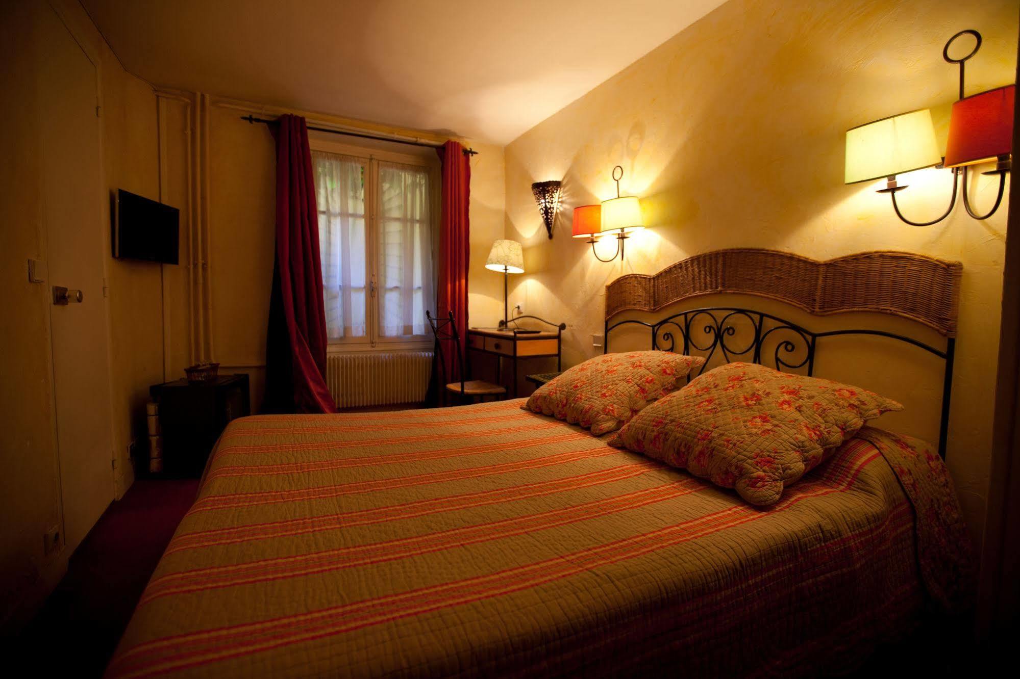 Hotel De La Tulipe Paryż Zewnętrze zdjęcie