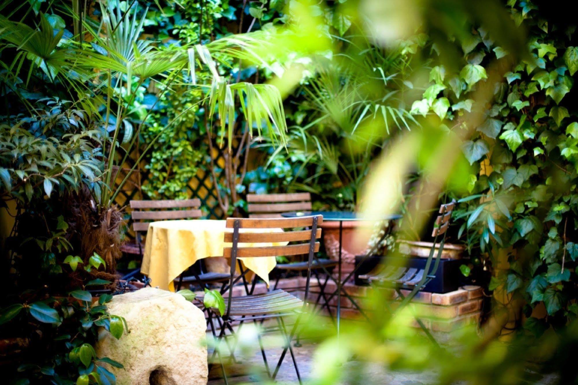 Hotel De La Tulipe Paryż Restauracja zdjęcie