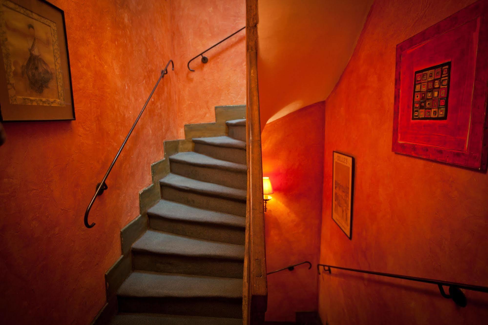 Hotel De La Tulipe Paryż Zewnętrze zdjęcie